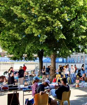 Un vide-grenier à JBS